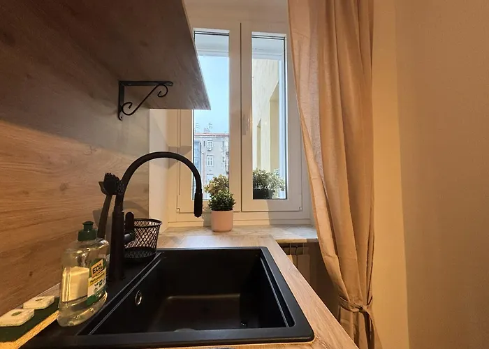 Melissa House * Trieste